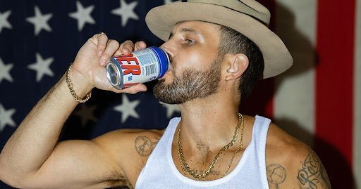 Nico Tortorella × DER: The Story Behind the Kratom Brewski - korthals-collection